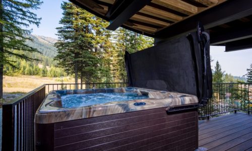 21 075 Relax With Stunning Views In Your Private Hot Tub On The Lower Patio