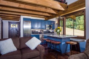 7 012 Thoughtful Design Gives You Ample Room In Our Cozy Chalet