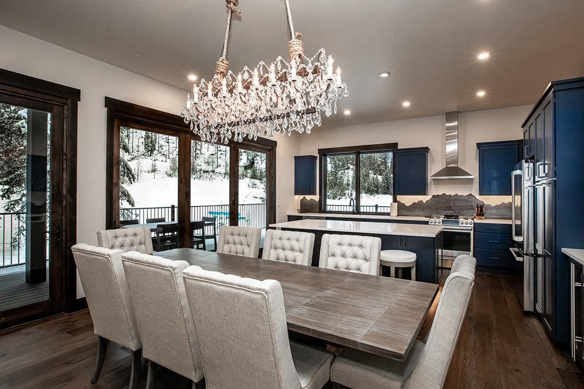 Chalet 4 Dining Table And Chandelier